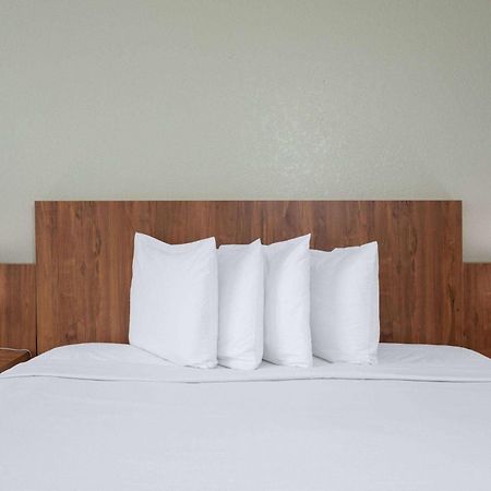 Hotel Ramada By Wyndham Altamonte Springs Near I-4 Exterior foto