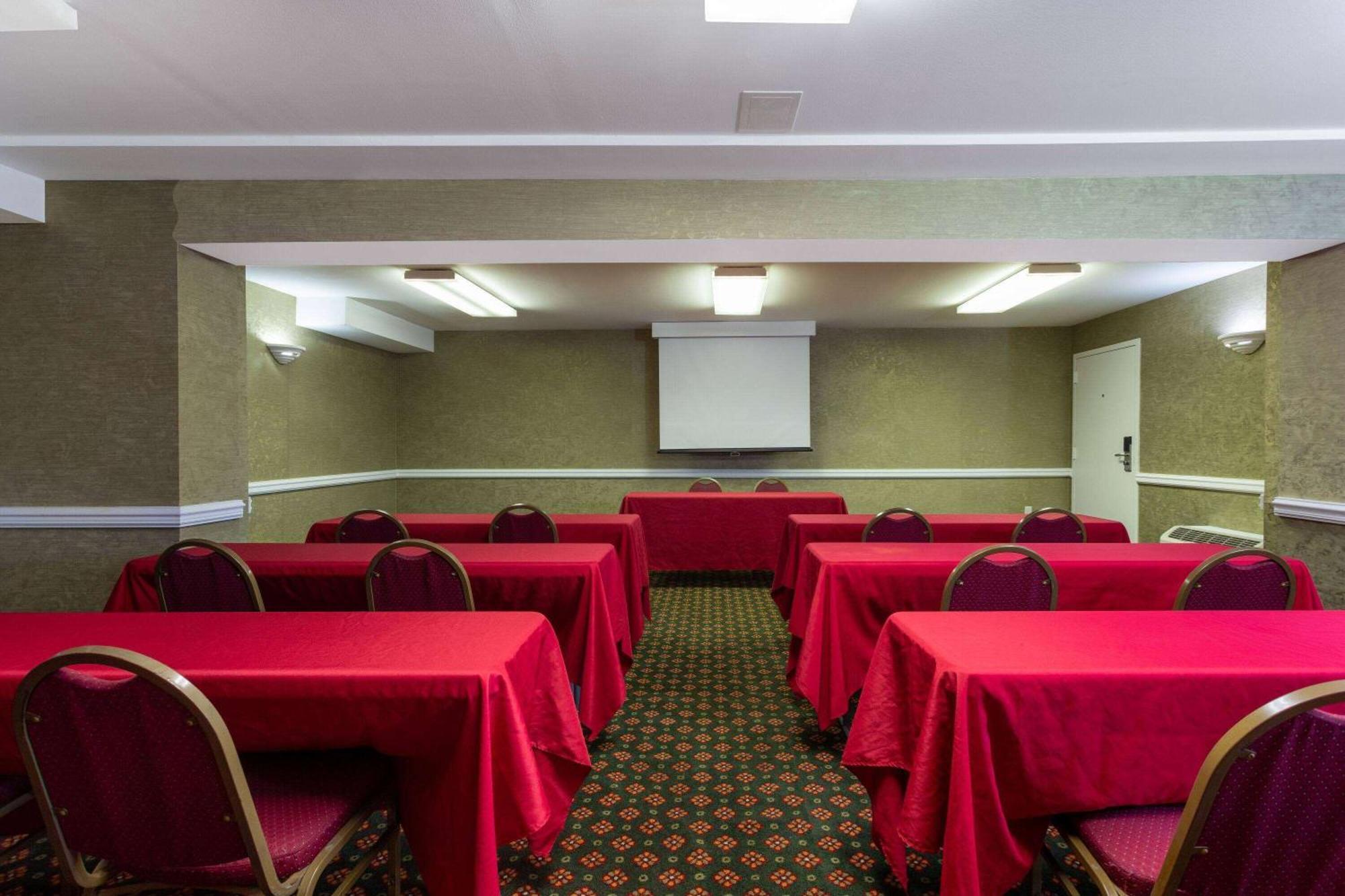 Hotel Ramada By Wyndham Altamonte Springs Near I-4 Exterior foto