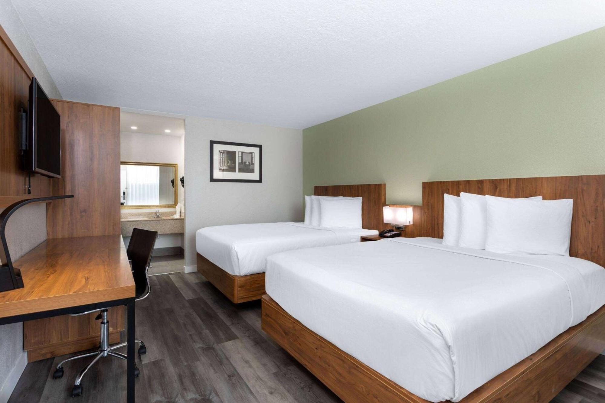 Hotel Ramada By Wyndham Altamonte Springs Near I-4 Exterior foto